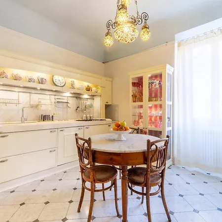 דירה Casa D'epoca Con Vista Su Piazza Dante רומא